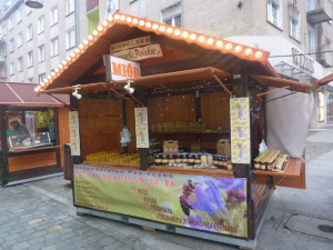 MIODOLAND خلايا النحل البولندية طبقات ملكة النحل تغزو تربية النحل في بولندا 01