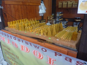 MIODOLAND خلايا النحل البولندية طبقات ملكة النحل تغزو تربية النحل في بولندا 03